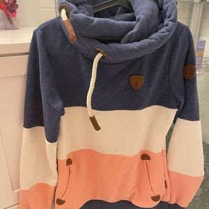 Wanakome Hoodie Size Small